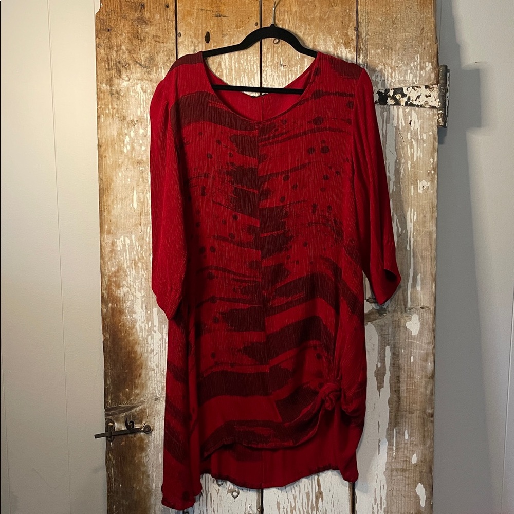 Grizas Vibrant Red with Black Accent